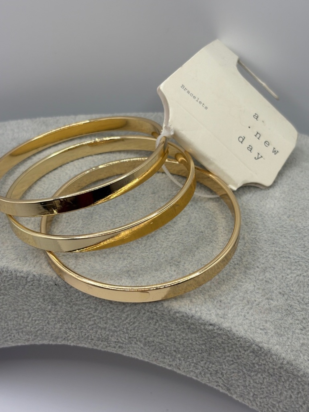 a new day Gold-Tone Interlocking Stackable Bangle Set NWTS - Picture 4 of 5